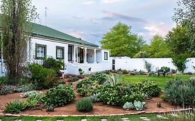 Karoo Ouberg Guest Lodge